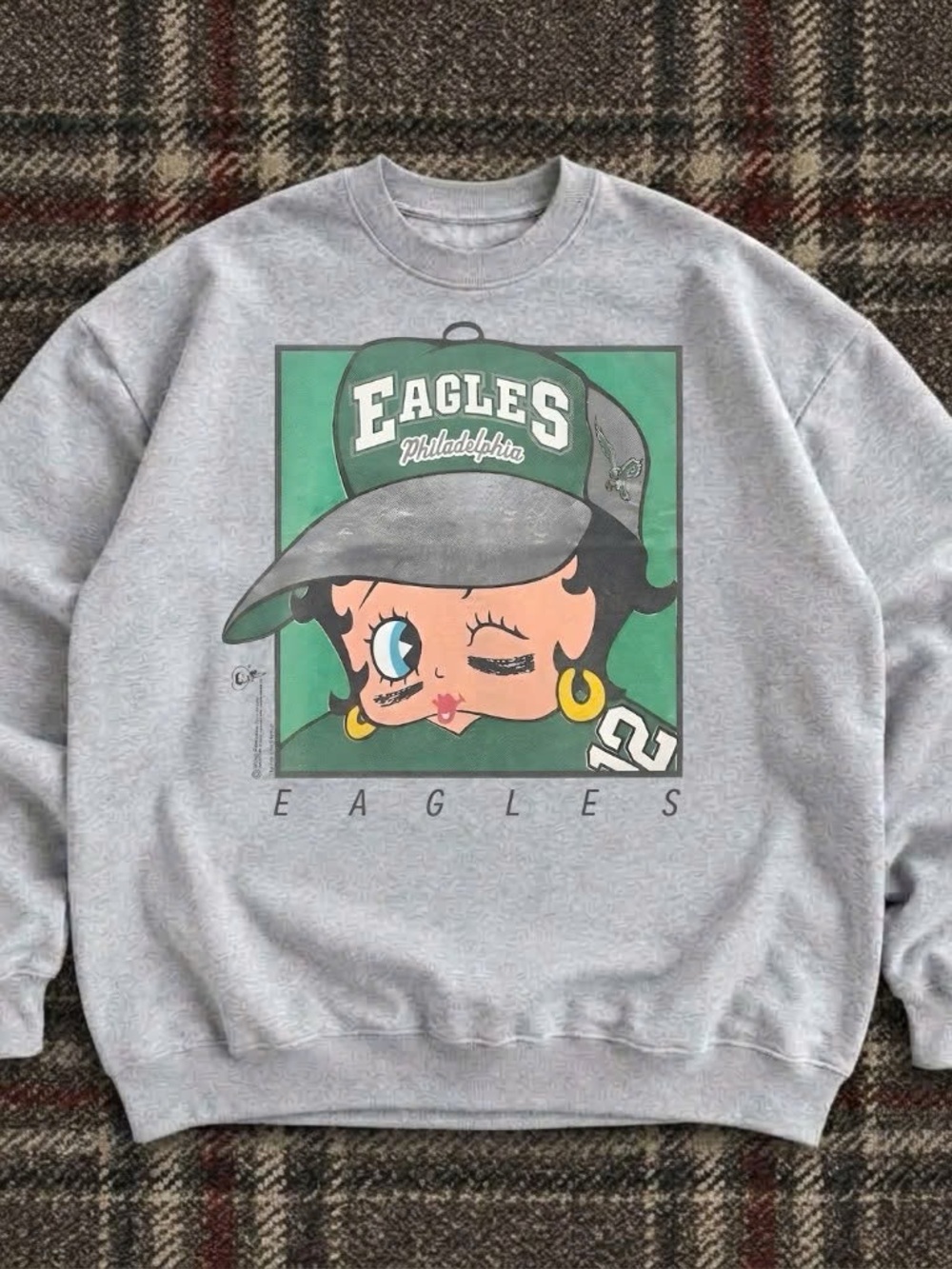 Eagles Tee - Philadelphia Eagles Graphic Crewneck Sweater - Gray/Green
